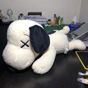 KAWS x Uniqlo x Peanuts Snoopy Plush (Large) White